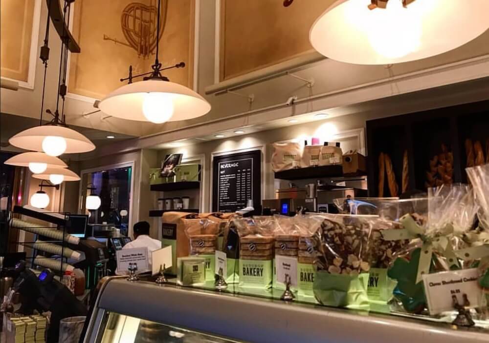 ミッドタウンの朝食スポット（Bouchon Bakery）